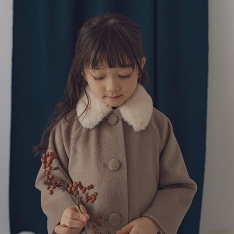 Winter coat / Milk tea
