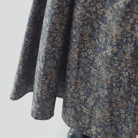 ladies Flare tuck skirt / Merry flower - Black