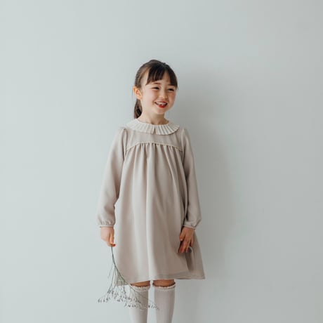 Petal / milk beige