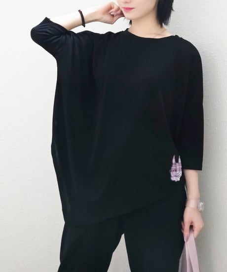 Asymme-hem Loose Pullover