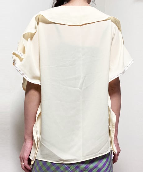 【限定再入荷】Square Frill Blouse