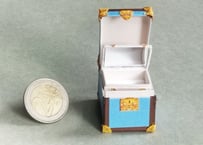 ガレットのペーパー・クラフト ブルー　ミニチュア 　コスメティック・トランク １：８scale /アンティーク LOUIS VUITTON 資料から