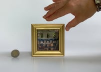 ガレット製作　Mini du L'Oro　シリーズ　ペーパー　ミニチュア　ディヴァリー・ワゴン　パリ　スクリーベ通り店の前で
