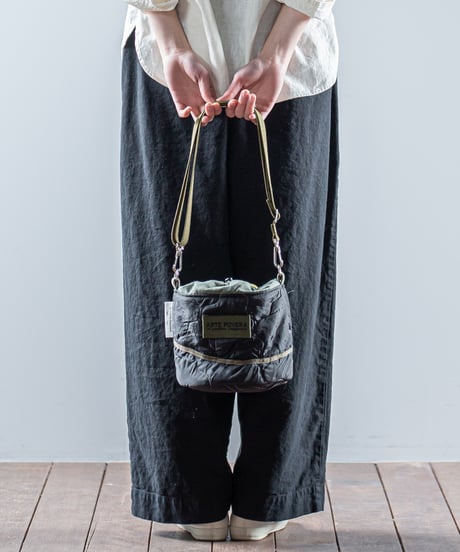 ARTE POVERA｜【 26WI65 】 チェコキルトパンツ(黒染) RE-巾着ショルダーBAG (S)