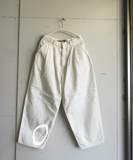 〈B品〉 ATPOVA｜【 26WI07(TEIBAN - ATP002) 】 12OZデニム 2タックPT