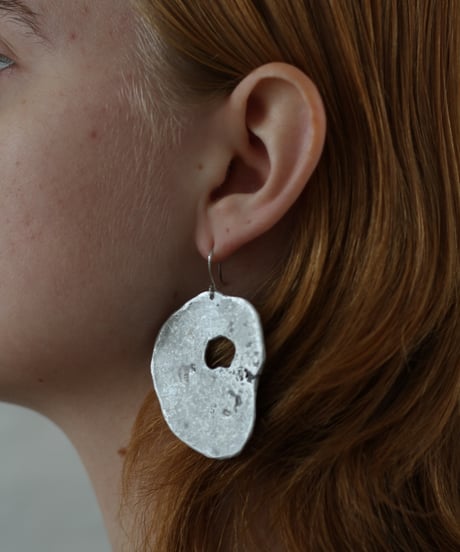 ★ARTEPOVERA｜【 artea-regoods902 】 Grundstof13 ハンドクラフトピアス  (ボックスラッピングにてお届け）