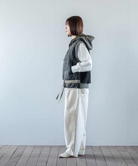 ARTE POVERA｜【 26WI67 】 チェコキルトパンツ(黒染) RE-フードベスト