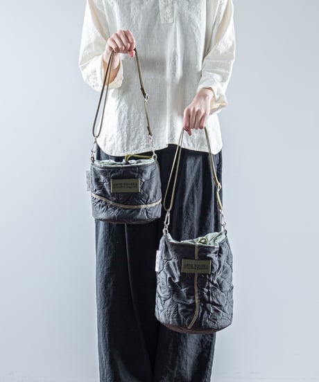 ARTE POVERA｜【 26WI65 】 チェコキルトパンツ(黒染) RE-巾着ショルダーBAG (S)