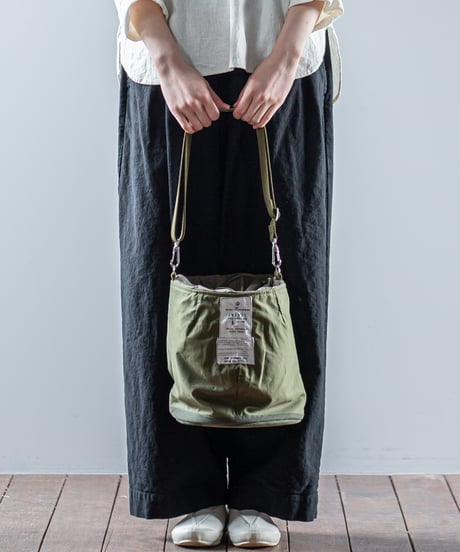 ARTE POVERA｜【 26WI58 】 イギリススモックパーカー RE-巾着ショルダーBAG (M)