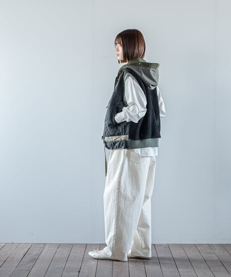ARTE POVERA｜【 26WI67 】 チェコキルトパンツ(黒染) RE-フードベスト