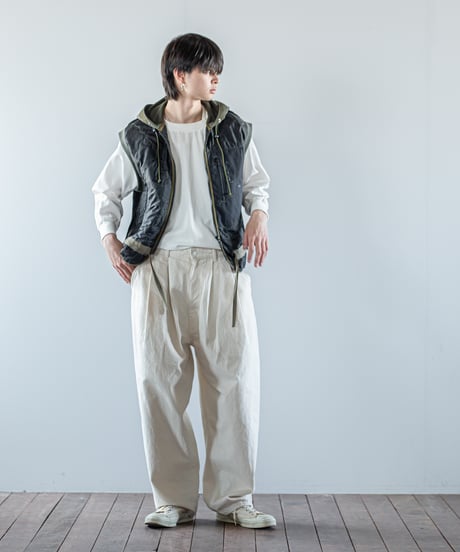 ARTE POVERA｜【 26WI67 】 チェコキルトパンツ(黒染) RE-フードベスト