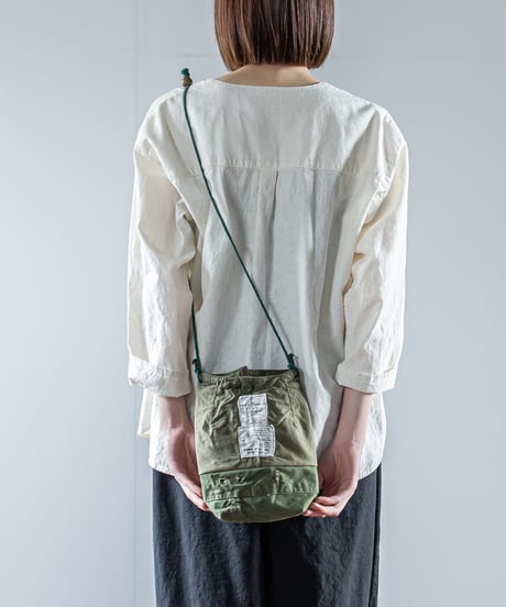 ARTE POVERA｜【 26WI52 】 イギリススモックパーカー&ルーマニアテントMIX RE-サコッシュ
