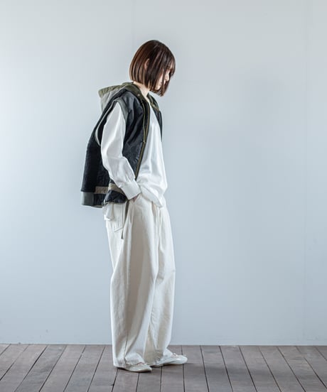 ARTE POVERA｜【 26WI67 】 チェコキルトパンツ(黒染) RE-フードベスト