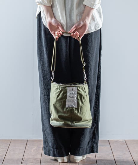 ARTE POVERA｜【 26WI58 】 イギリススモックパーカー RE-巾着ショルダーBAG (M)