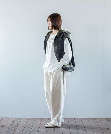 ARTE POVERA｜【 26WI67 】 チェコキルトパンツ(黒染) RE-フードベスト