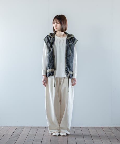 ARTE POVERA｜【 26WI67 】 チェコキルトパンツ(黒染) RE-フードベスト
