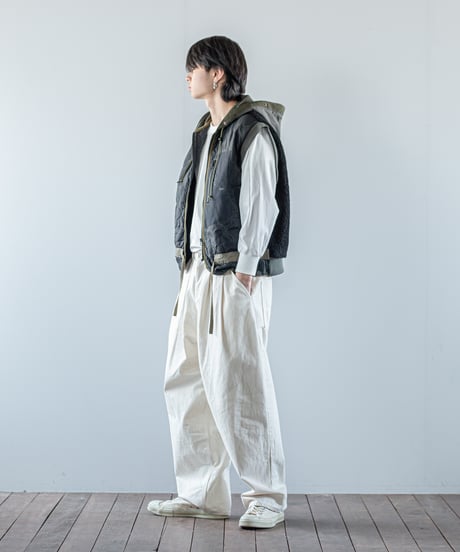 ARTE POVERA｜【 26WI67 】 チェコキルトパンツ(黒染) RE-フードベスト