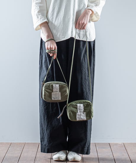 ARTE POVERA｜【 26WI53 】 イギリススモックパーカー RE-BOXサコッシュ