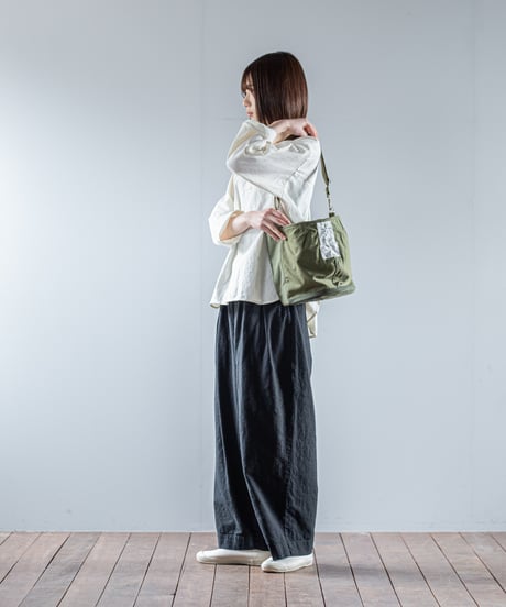 ARTE POVERA｜【 26WI58 】 イギリススモックパーカー RE-巾着ショルダーBAG (M)