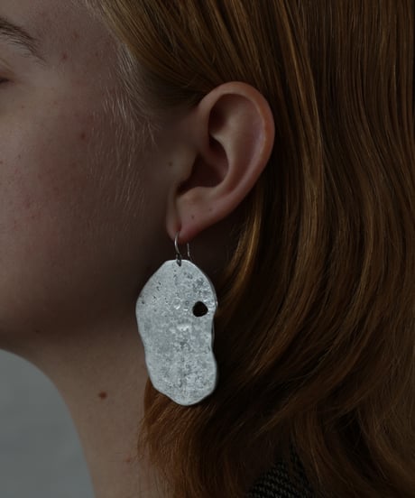 ★ARTEPOVERA｜【 artea-regoods902 】 Grundstof13 ハンドクラフトピアス  (ボックスラッピングにてお届け）