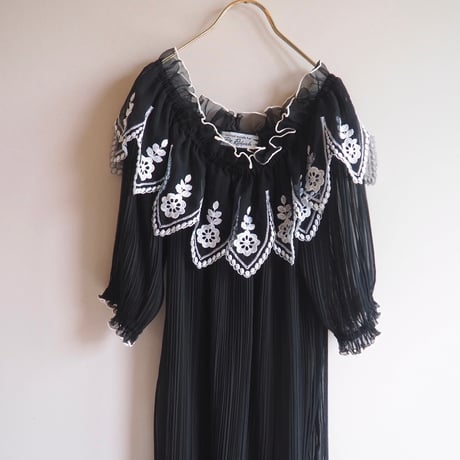70〜80s "michael maiello For Pat Richards" pleated design dress