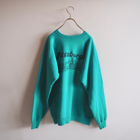 90s "Fruit Of The Loom" Pittsburgh print sweatshirt