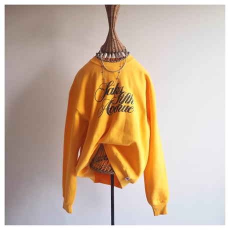 "Saks fifth avenue" print sweatshirt
