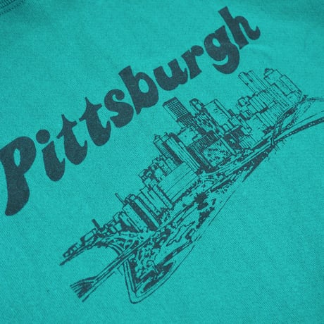 90s "Fruit Of The Loom" Pittsburgh print sweatshirt