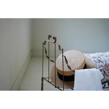 フランス ぬいぐるみ ドールサイズ BED 枠 素敵な装飾です