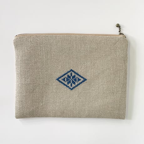 【南部菱刺し】フラットポーチ L（20cm／藍染め・濃）