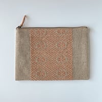 【南部菱刺し】フラットポーチ（L）｜桜染め