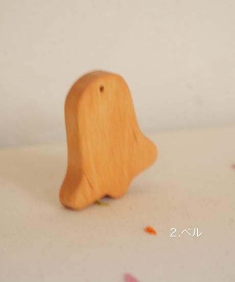 木製オーナメント　/ Lissner リスナー