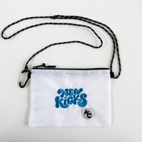 NEW KICKS CROSSBODY BAG 2026 [WHITE]