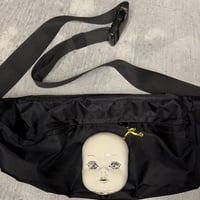 陶器のお顔付きボディバック