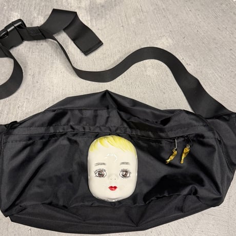陶器のお顔付きボディバック