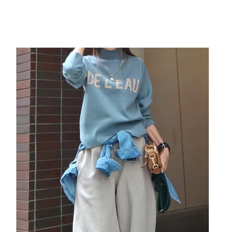 ロゴジャガード スタンドネックニットプルオーバー