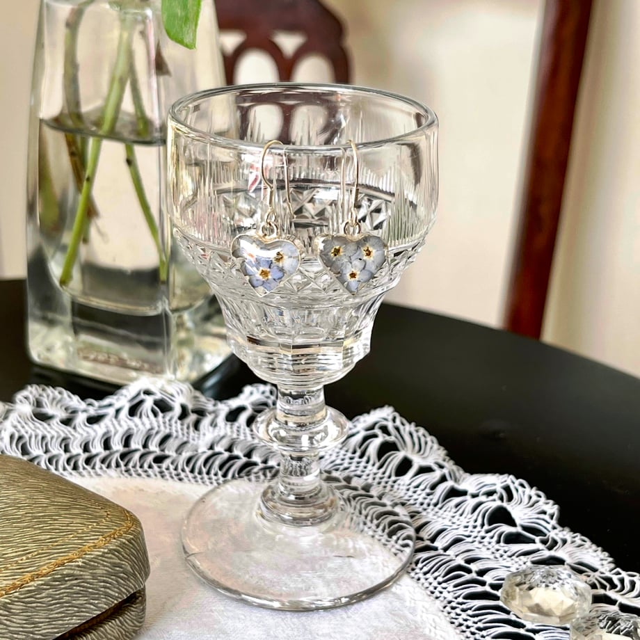 6a50da70044f89565f1e6f82