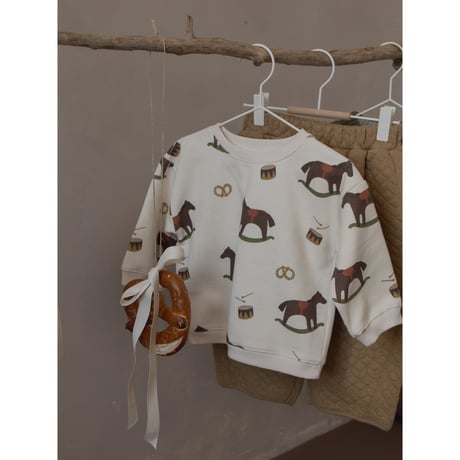 スウェット Rockinghorse Parade Sweatshirt(PARADEBSOZ)/organiczoo(ｵｰｶﾞﾆｯｸｽﾞｰ)