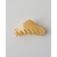 Buttermilk Georgia Claw Clip in Shortbread Honey