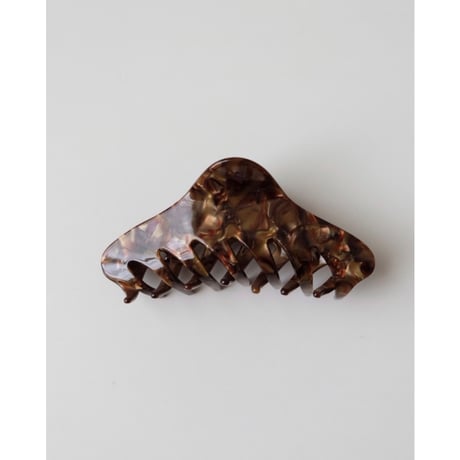 Buttermilk Georgia Claw Clip in Toasted