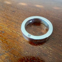 仁尾彫金『一つ星ダイヤ、幅５mm、厚み３ミリ平打リング』ハンドメイド620