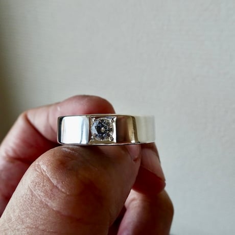 仁尾彫金『一つ星ジルコニア、幅7mm、厚み４mm、平打リング』ハンドメイド613
