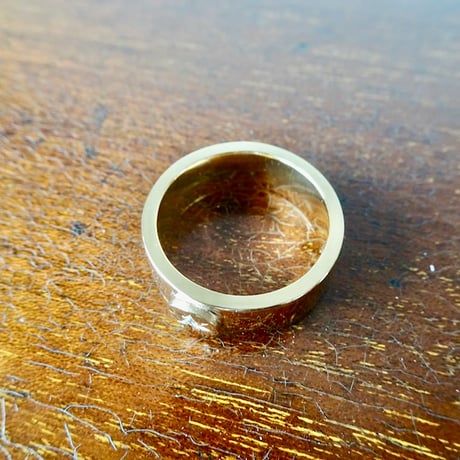 仁尾彫金『一つ星ダイヤ、全金、太陽の平打リング、幅７mm』ハンドメイド553