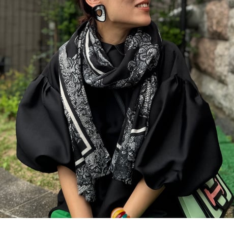 Dentelles motif scarf（noir）