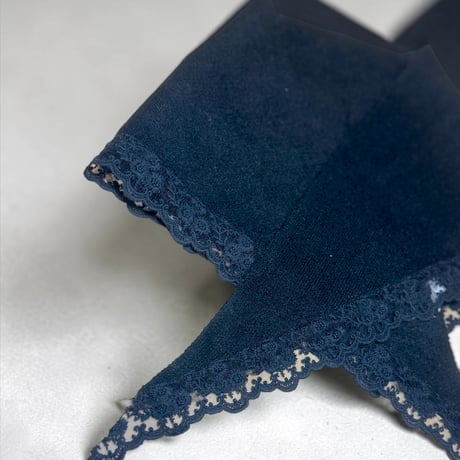 Lace Triangle Scarf （noir）