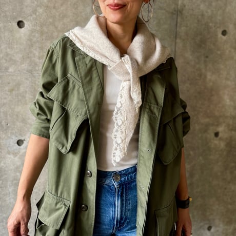 Lace Triangle Scarf （écru）