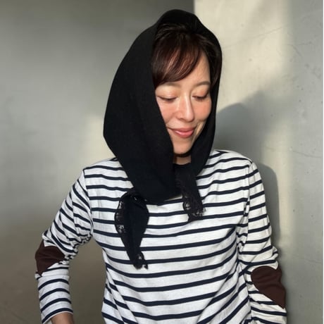 Lace Triangle Scarf （noir）