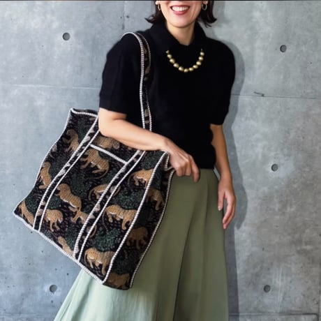 Panther velours bag