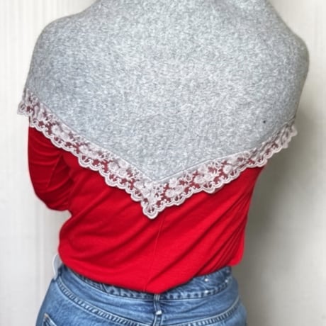 Lace Triangle Scarf （gray）