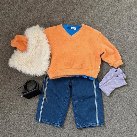 【予約】EM knit v neck mtm